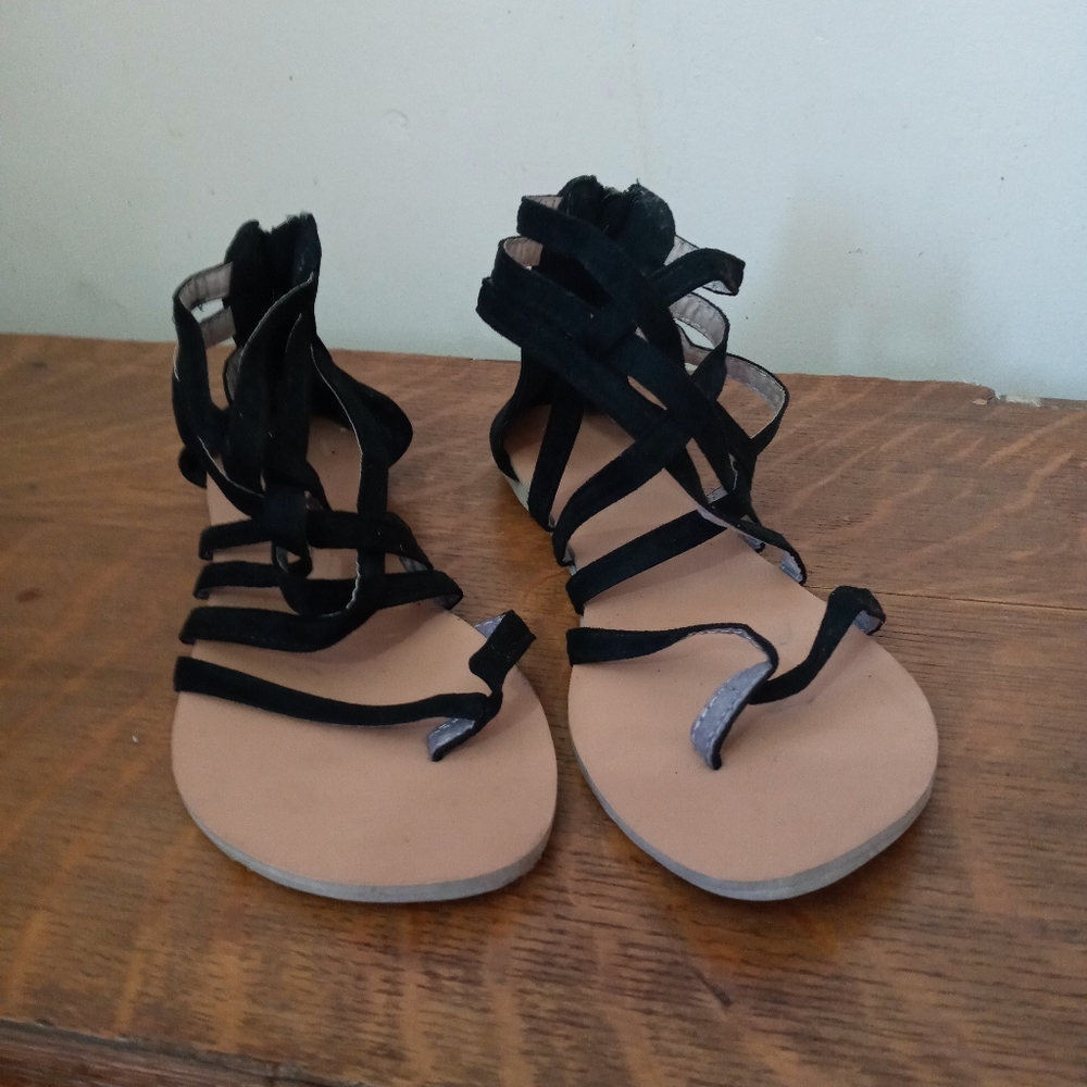 Black sandals - size 39